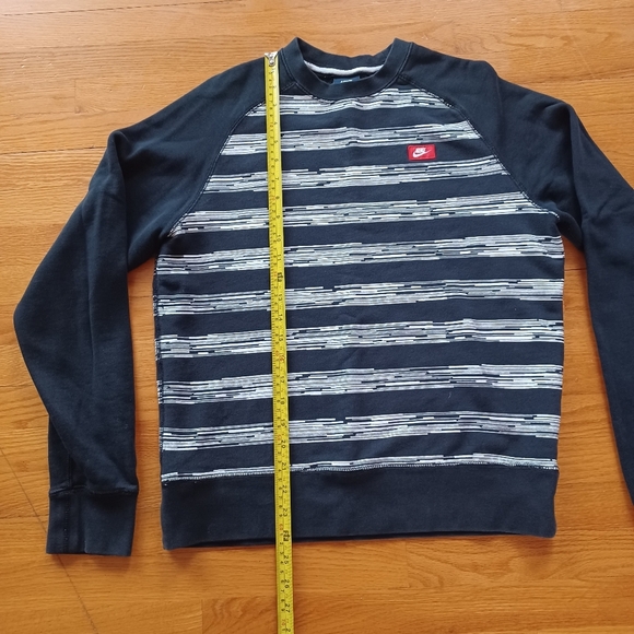 Vintage Nike Black and White Striped Crewneck Men's Medium - Picture 4 of 6